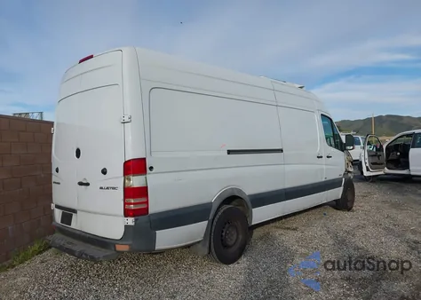 2016 Mercedes-Benz Sprinter 2500 High Roof z USA, uszkodzony, nr VIN WD3PE8CD9GP303187